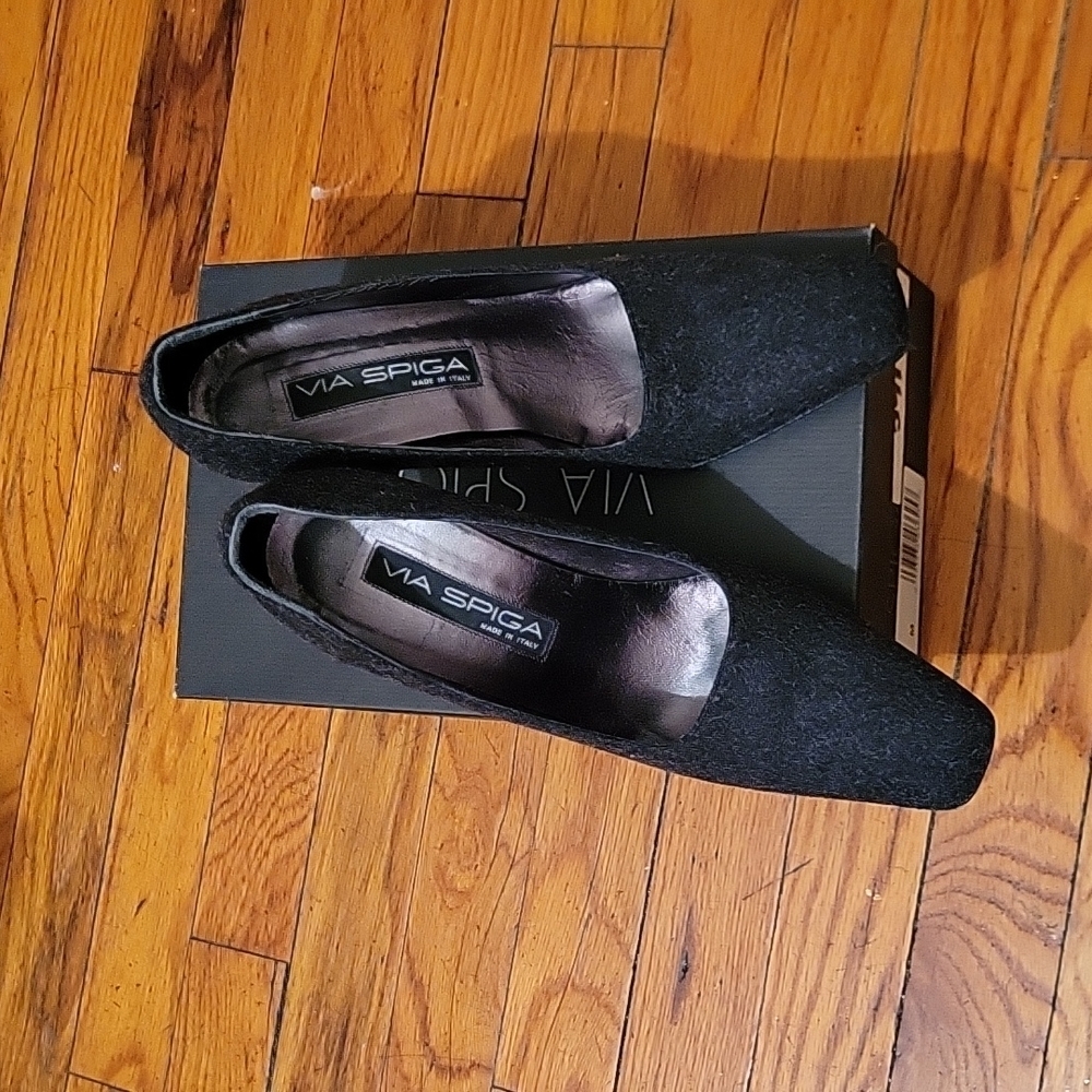 Via Spiga Vintage Y2K Wool heels like new size 8.5 Professional Career